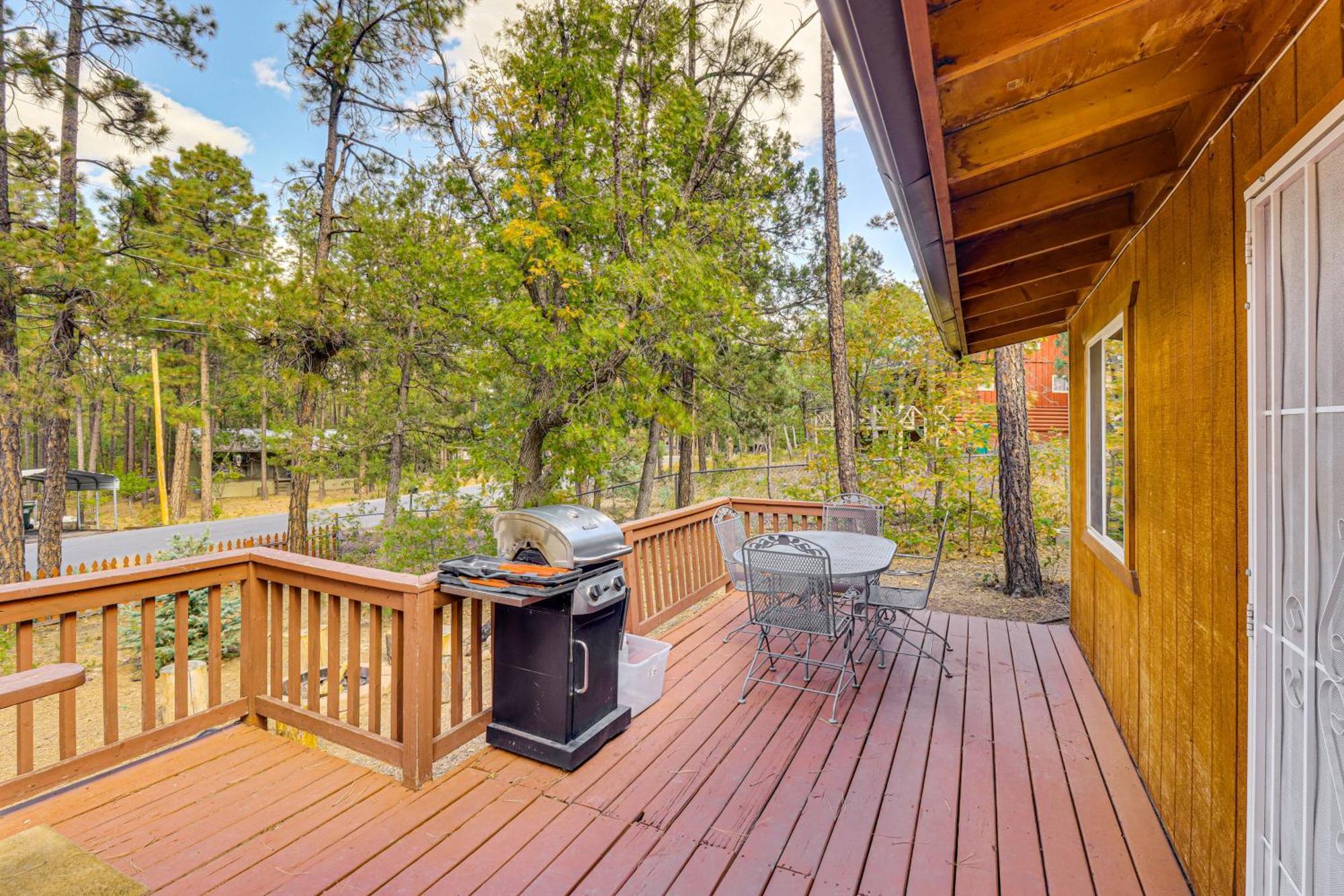 Cozy Lakeside Escape With Deck 4 Mi To Rainbow Lake Пайнтоп-Лейксайд Экстерьер фото